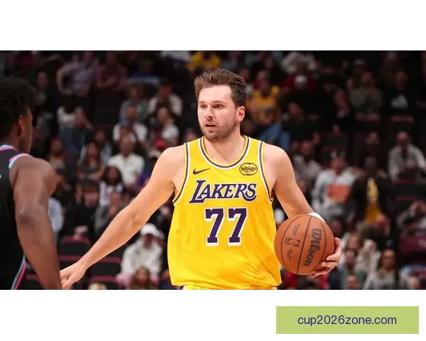 东契奇60分8连胜庆祝闭眼累瘫 湖人全队为他狂欢祝贺